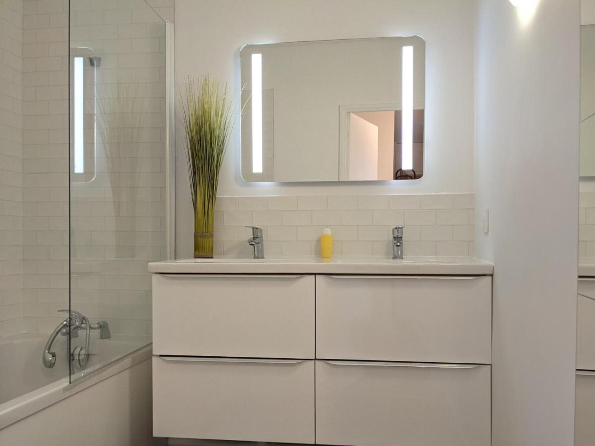 Cosy Iris 3Ch - Stationnement Gratuit - Lumineux Apartment По Екстериор снимка